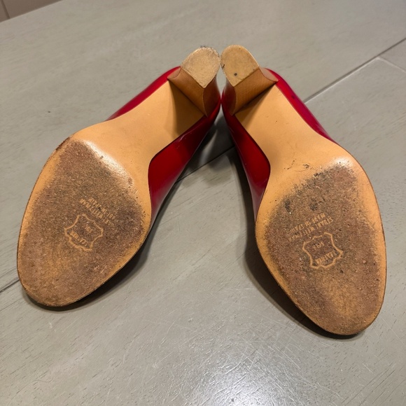 Stuart Weitzman (8) Gossimer Red Patent Pumps - chunky heel - Picture 3 of 7